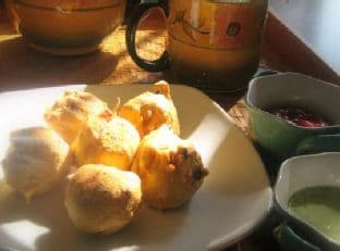 Imagen de Aloo Bonda (Buñuelos de Patata Picantes)